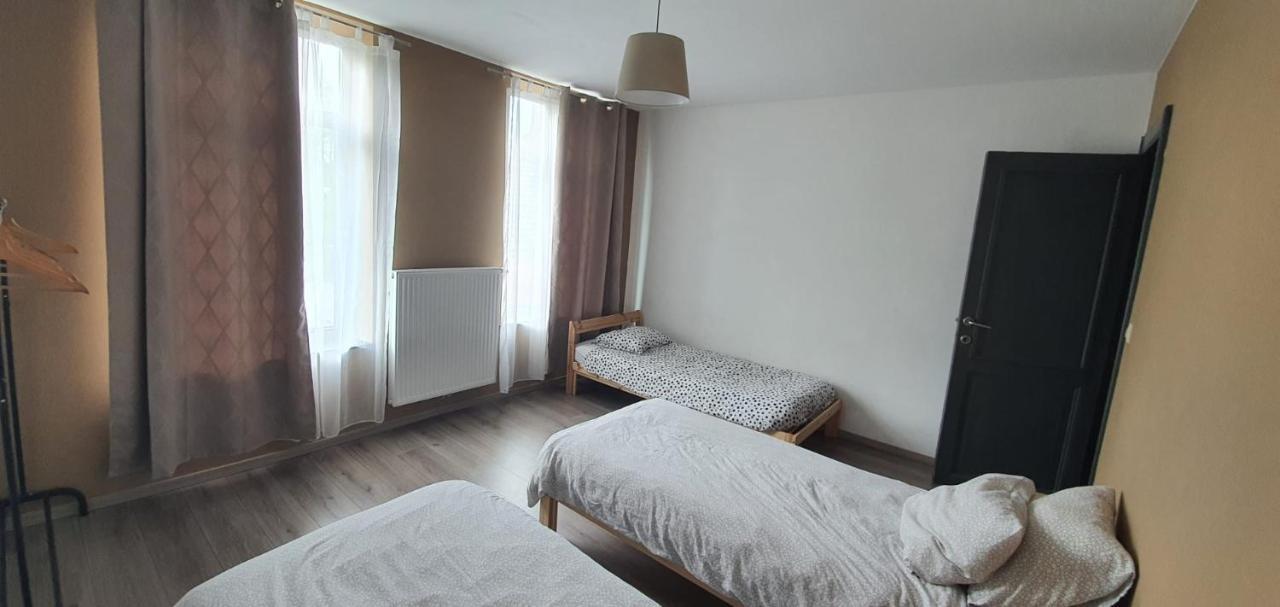 Charmante maison de ville rénové à 10 min de Liège! Flemalle-Grande Esterno foto